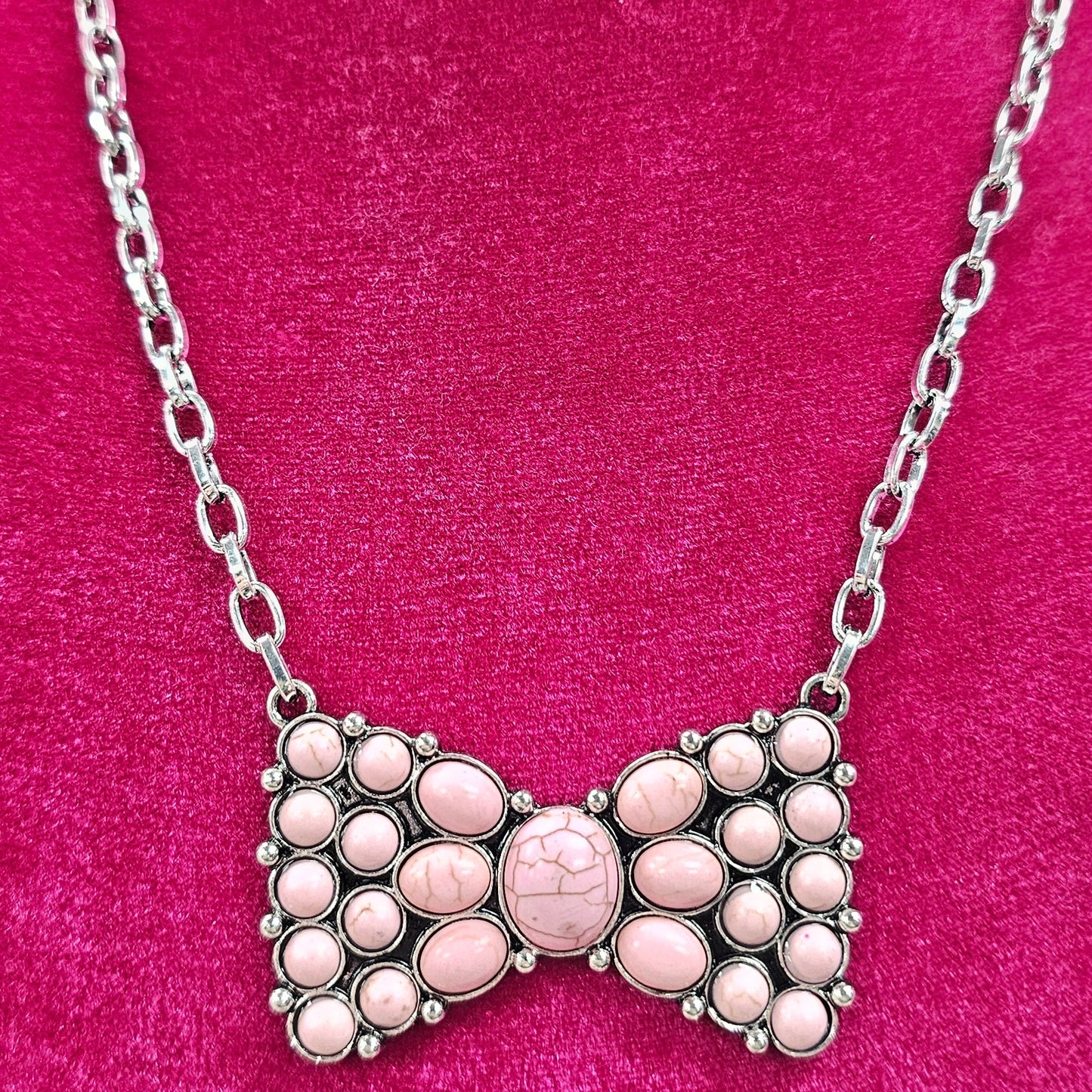 Bow Necklace